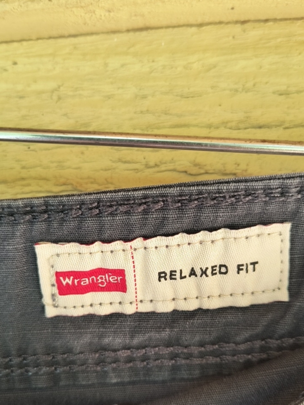 Wrangler Relaxed Fit Cargo Shorts - Picture 2 of 6